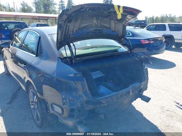 WAUENAF41JA034013 Audi A4 2.0t Premium/2.0t Tech Premium