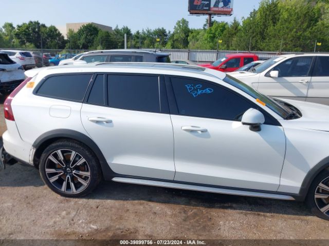 YV4102WK2L1038110 Volvo V60 Cross Country T5