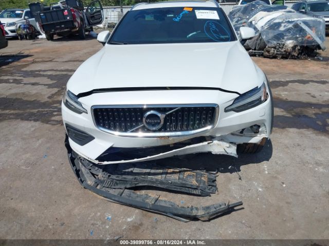 YV4102WK2L1038110 Volvo V60 Cross Country T5