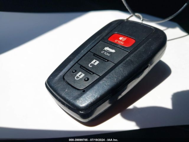 4T1B21HK9KU517075 Toyota Camry Hybrid Xle