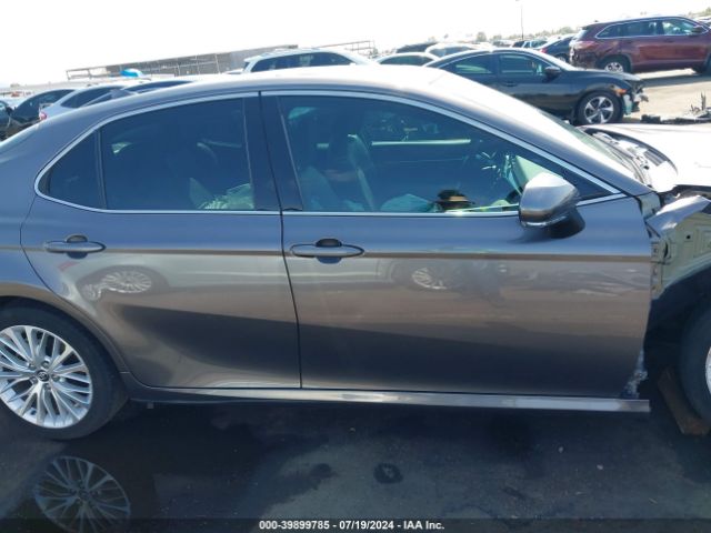 4T1B21HK9KU517075 Toyota Camry Hybrid Xle