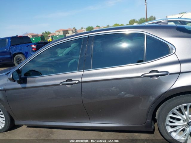 4T1B21HK9KU517075 Toyota Camry Hybrid Xle