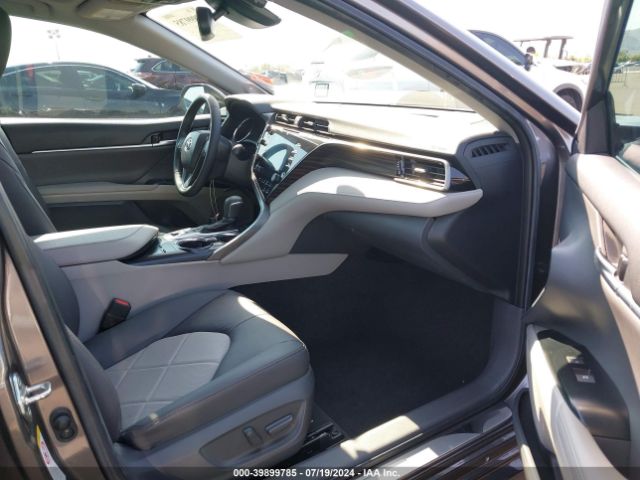 4T1B21HK9KU517075 Toyota Camry Hybrid Xle