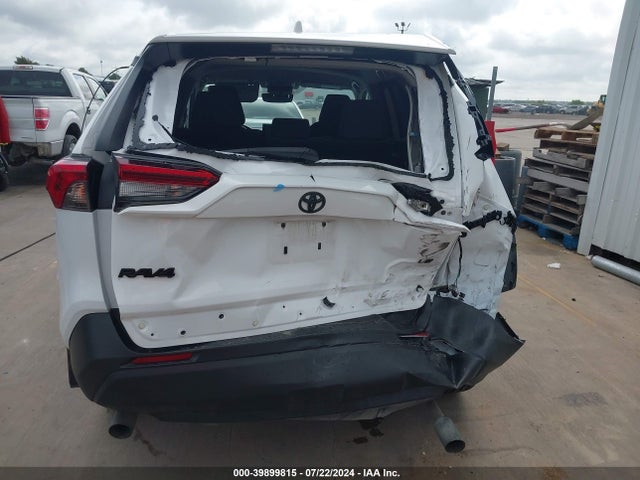 Toyota RAV4 LE 2022 2T3H1RFV3NW218878 Image 16