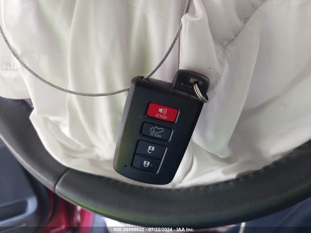 Toyota Rav4 Xle 2018 2T3WFREV5JW433876 Image 11