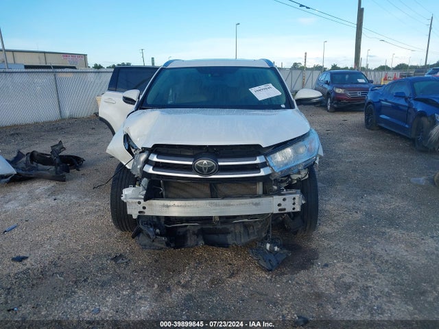 5TDKZRFH7KS552627 Toyota Highlander Xle