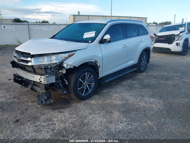 5TDKZRFH7KS552627 Toyota Highlander Xle