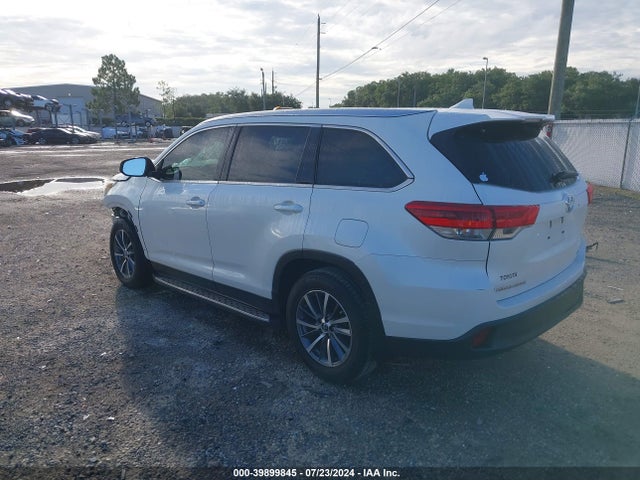 5TDKZRFH7KS552627 Toyota Highlander Xle