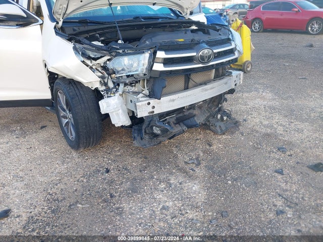 5TDKZRFH7KS552627 Toyota Highlander Xle