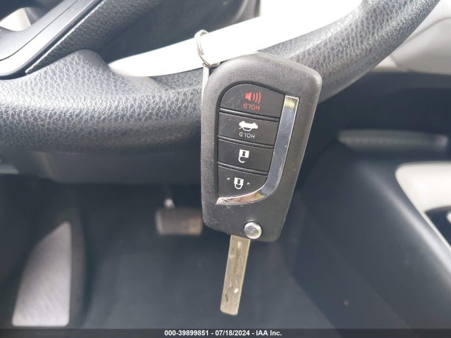 Toyota COROLLA LE 2021 JTDEPMAE7MJ189975 Image 11