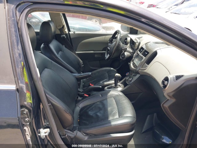 Chevrolet Sonic Ltz Auto 2015 1G1JE5SB5F4102857 Image 5