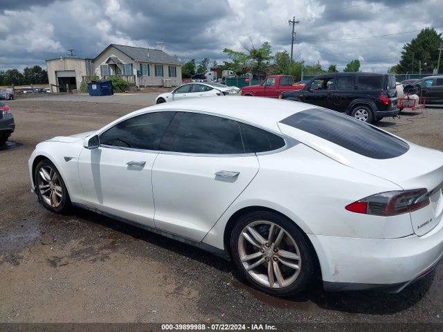 2013 TESLA MODEL S 5YJSA1CG9DFP03723 Photo 2