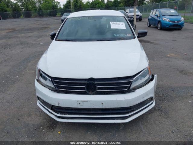 3VWD17AJ4GM287720 Volkswagen Jetta 1.8t Sport