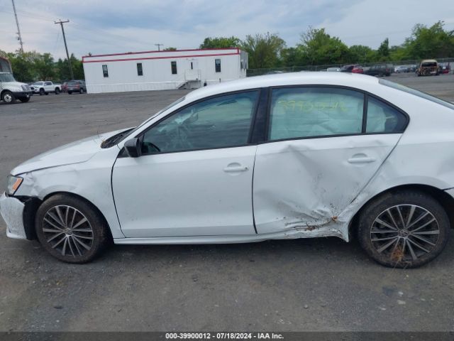 3VWD17AJ4GM287720 Volkswagen Jetta 1.8t Sport