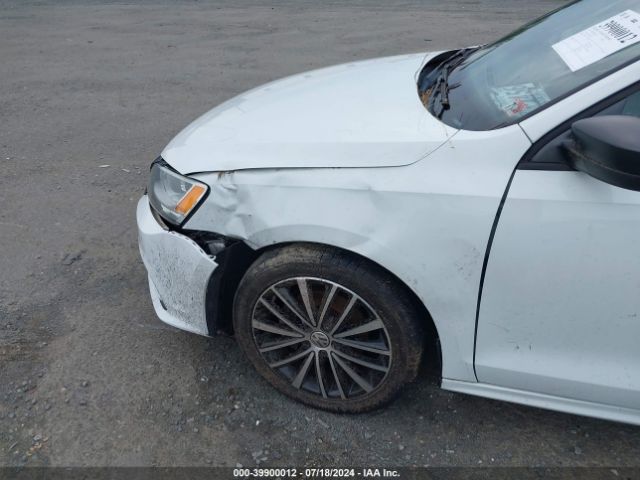 3VWD17AJ4GM287720 Volkswagen Jetta 1.8t Sport