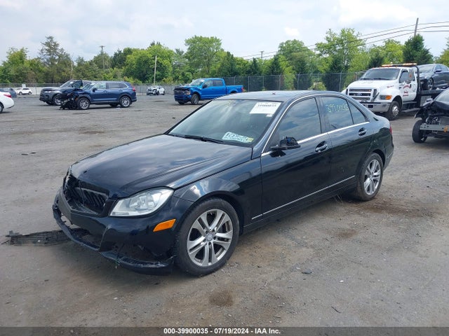 WDDGF8AB0EA957036 Mercedes-Benz C 300 Luxury 4matic/sport 4matic