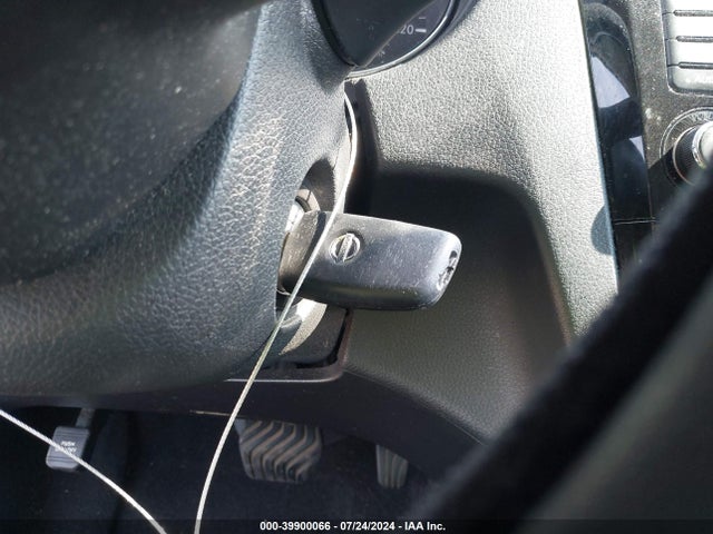 Nissan ROGUE S 2019 5N1AT2MT6KC746591 Image 11
