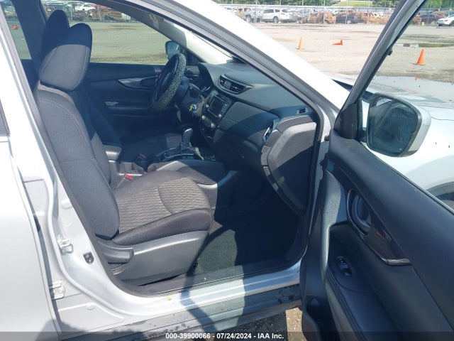 Nissan ROGUE S 2019 5N1AT2MT6KC746591 Image 5
