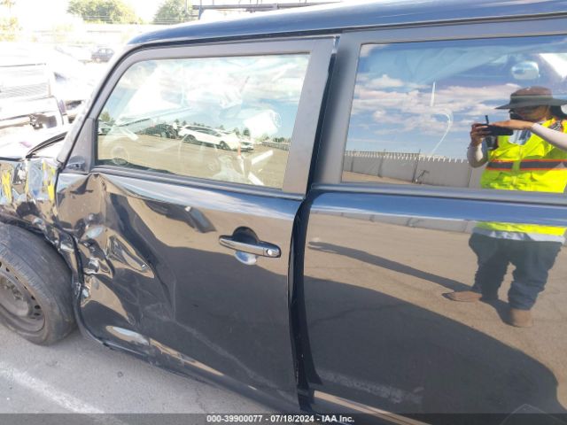 JTLZE4FEXEJ058688 Scion XB