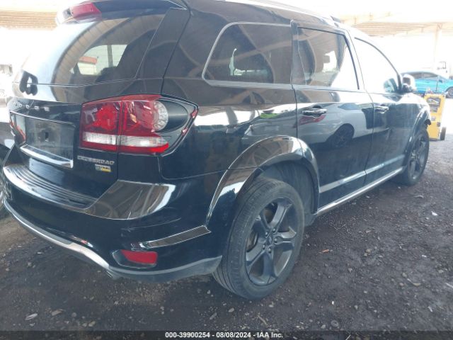 3C4PDCGG1JT339040 Dodge Journey Crossroad