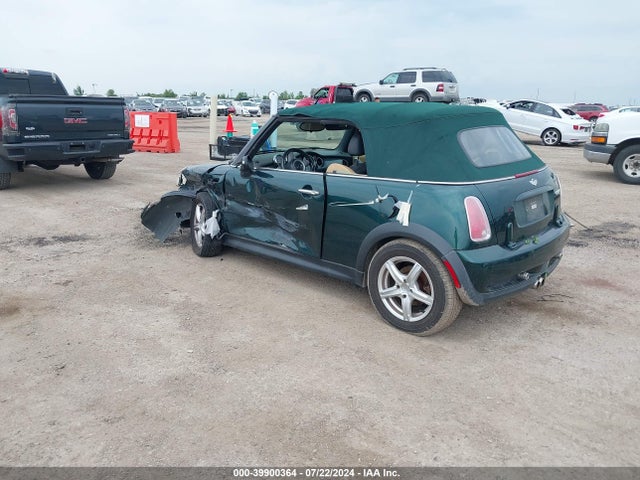 2005 MINI COOPER S WMWRH334X5TF82775 Photo 2