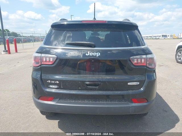 Jeep Compass Latitude 4x4 2018 3C4NJDBB6JT160929 Image 16