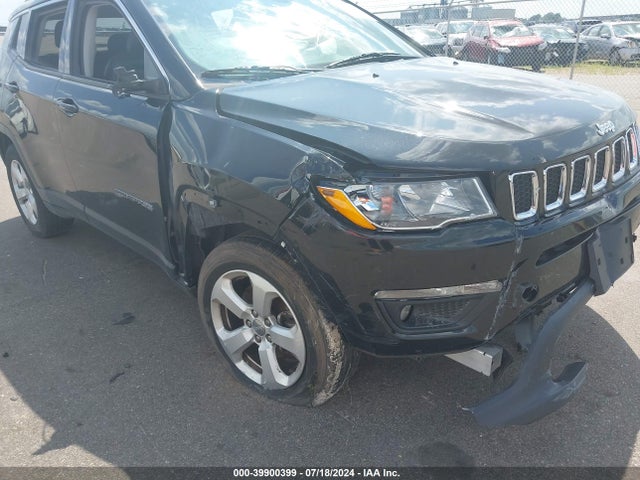 Jeep Compass Latitude 4x4 2018 3C4NJDBB6JT160929 Image 6