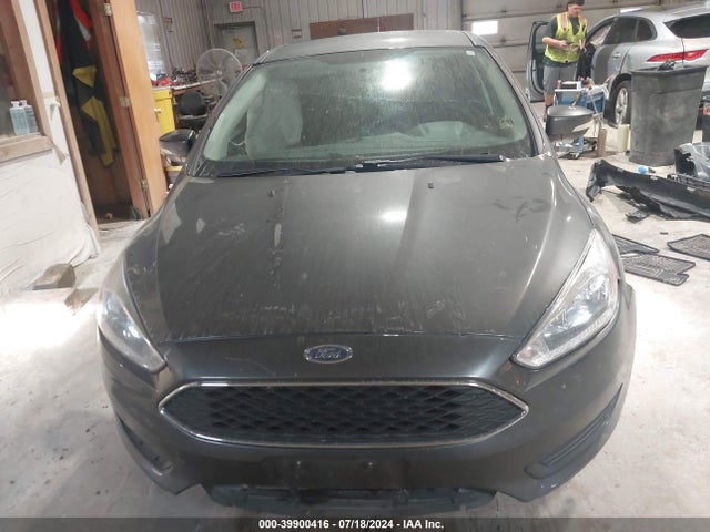 Ford FOCUS SE 2018 1FADP3K26JL257313 Image 13