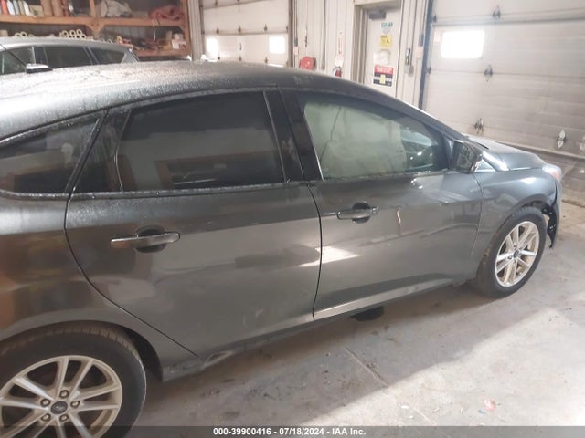 Ford FOCUS SE 2018 1FADP3K26JL257313 Image 14