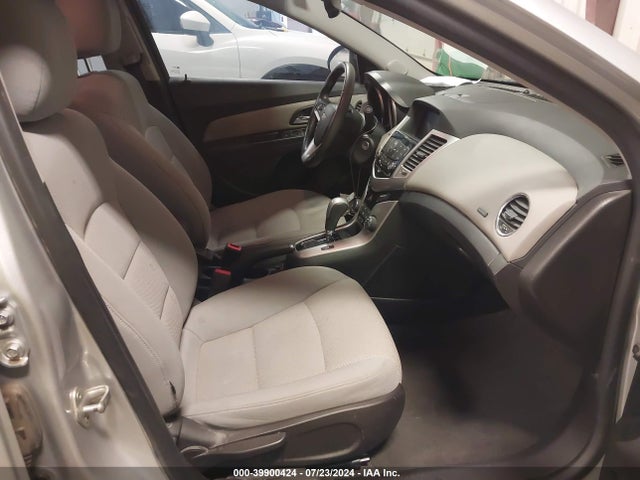 1G1PC5SB5E7420538 Chevrolet Cruze 1lt Auto