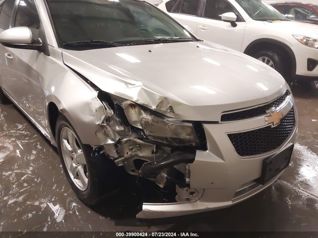1G1PC5SB5E7420538 Chevrolet Cruze 1lt Auto