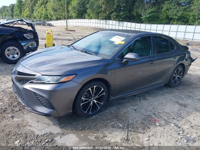 Toyota CAMRY SE 2018 4T1B11HK7JU084261 Image 2