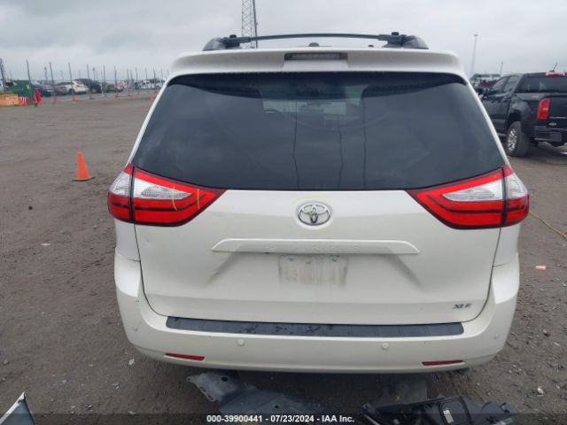 5TDYK3DC5GS745756 Toyota Sienna Xle Premium 8 Passenger