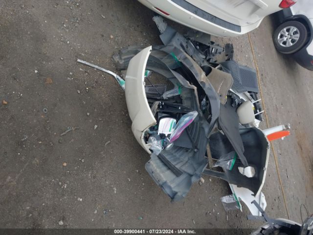 5TDYK3DC5GS745756 Toyota Sienna Xle Premium 8 Passenger