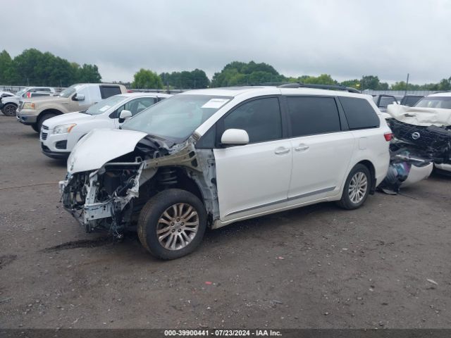 5TDYK3DC5GS745756 Toyota Sienna Xle Premium 8 Passenger