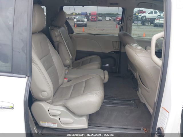 5TDYK3DC5GS745756 Toyota Sienna Xle Premium 8 Passenger