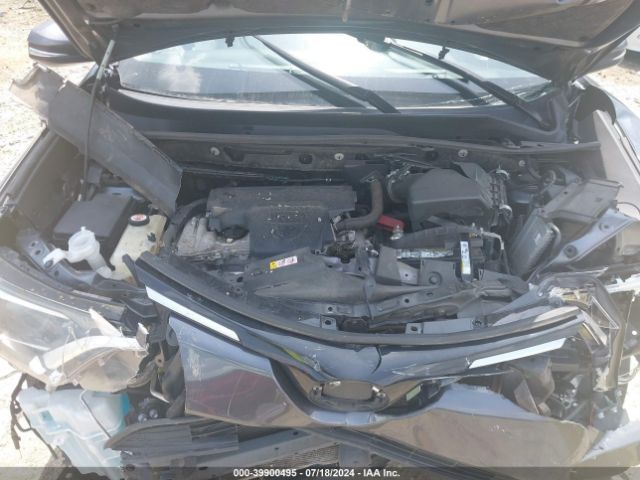 JTMWFREV8JD120382 Toyota Rav4 Xle