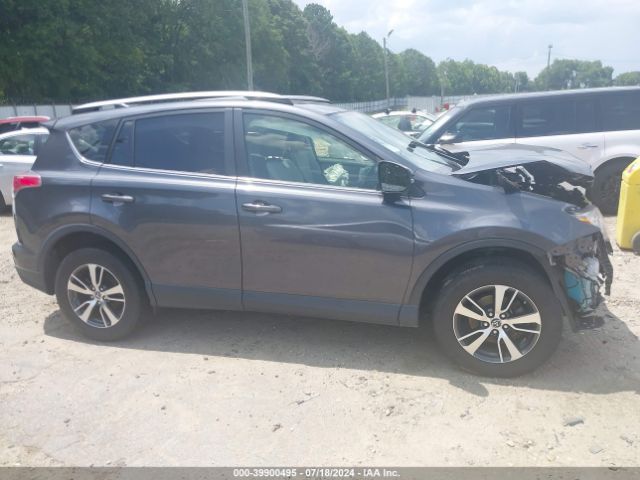 JTMWFREV8JD120382 Toyota Rav4 Xle