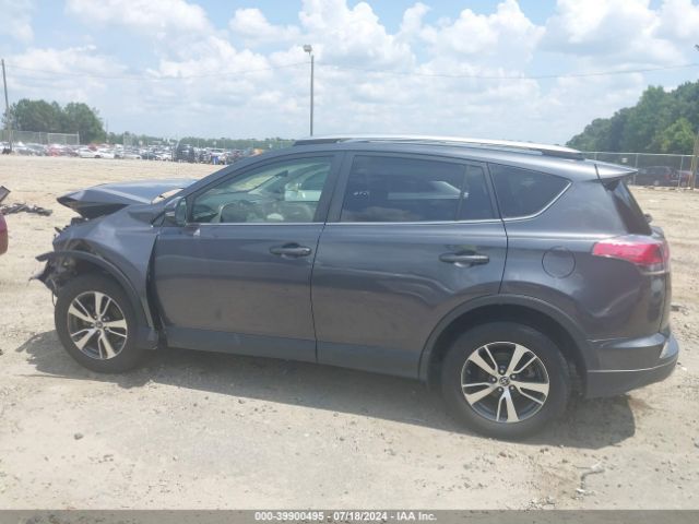 JTMWFREV8JD120382 Toyota Rav4 Xle