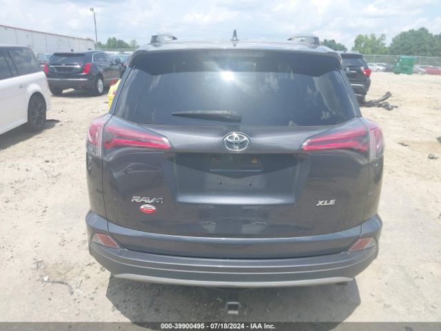 JTMWFREV8JD120382 Toyota Rav4 Xle