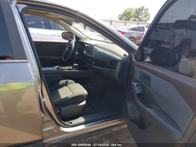 5N1AT3AB9MC829646 Nissan Rogue S Intelligent Awd