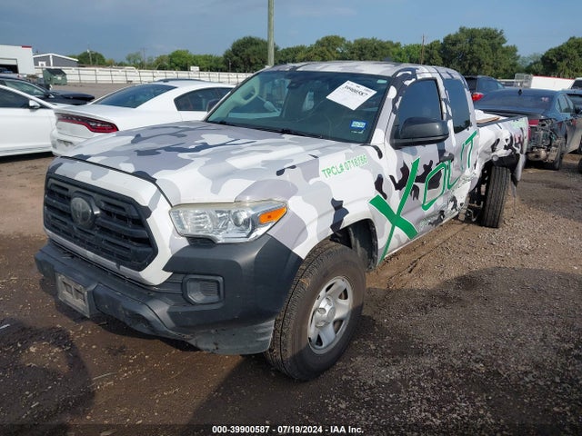 Toyota Tacoma Sr 2018 5TFRX5GN2JX110591 Image 2