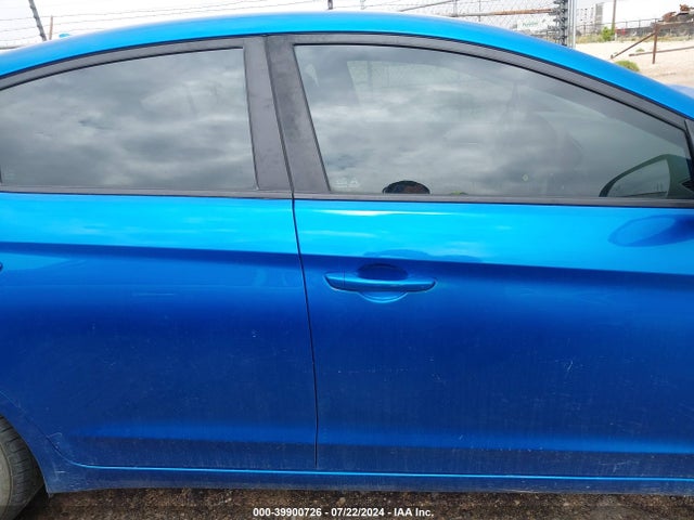 Hyundai ELANTRA SEL 2018 5NPD84LF9JH283083 Image 13