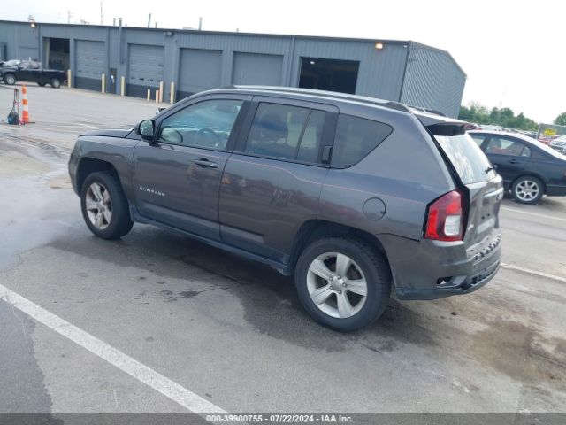 1C4NJDBBXGD672210 Jeep Compass Sport
