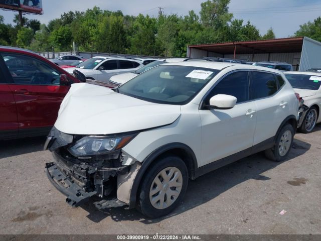 JN1BJ1CP1KW215698 Nissan Rogue Sport S