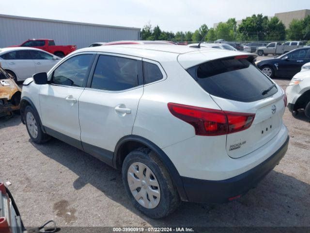 JN1BJ1CP1KW215698 Nissan Rogue Sport S