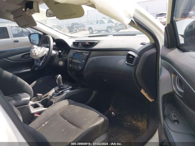 JN1BJ1CP1KW215698 Nissan Rogue Sport S