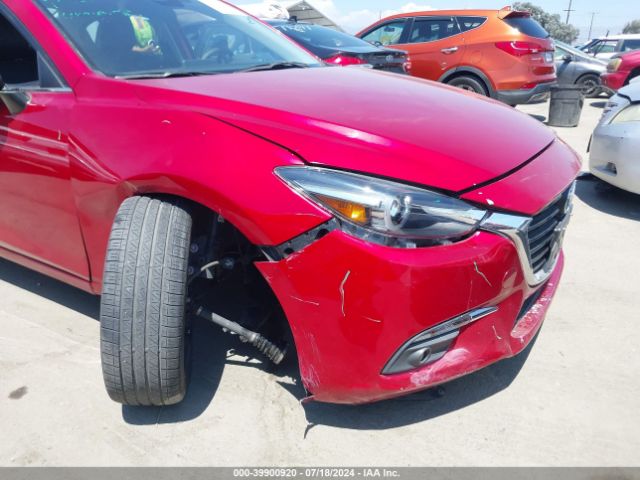3MZBN1W32JM257190 Mazda Mazda3 Grand Touring