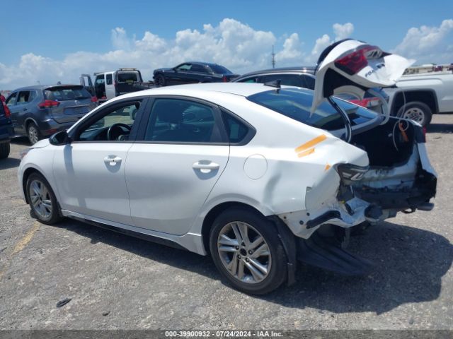 3KPF34AD2ME333646 KIA Forte Gt-line
