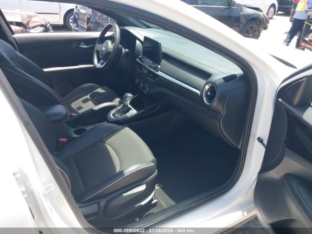 3KPF34AD2ME333646 KIA Forte Gt-line